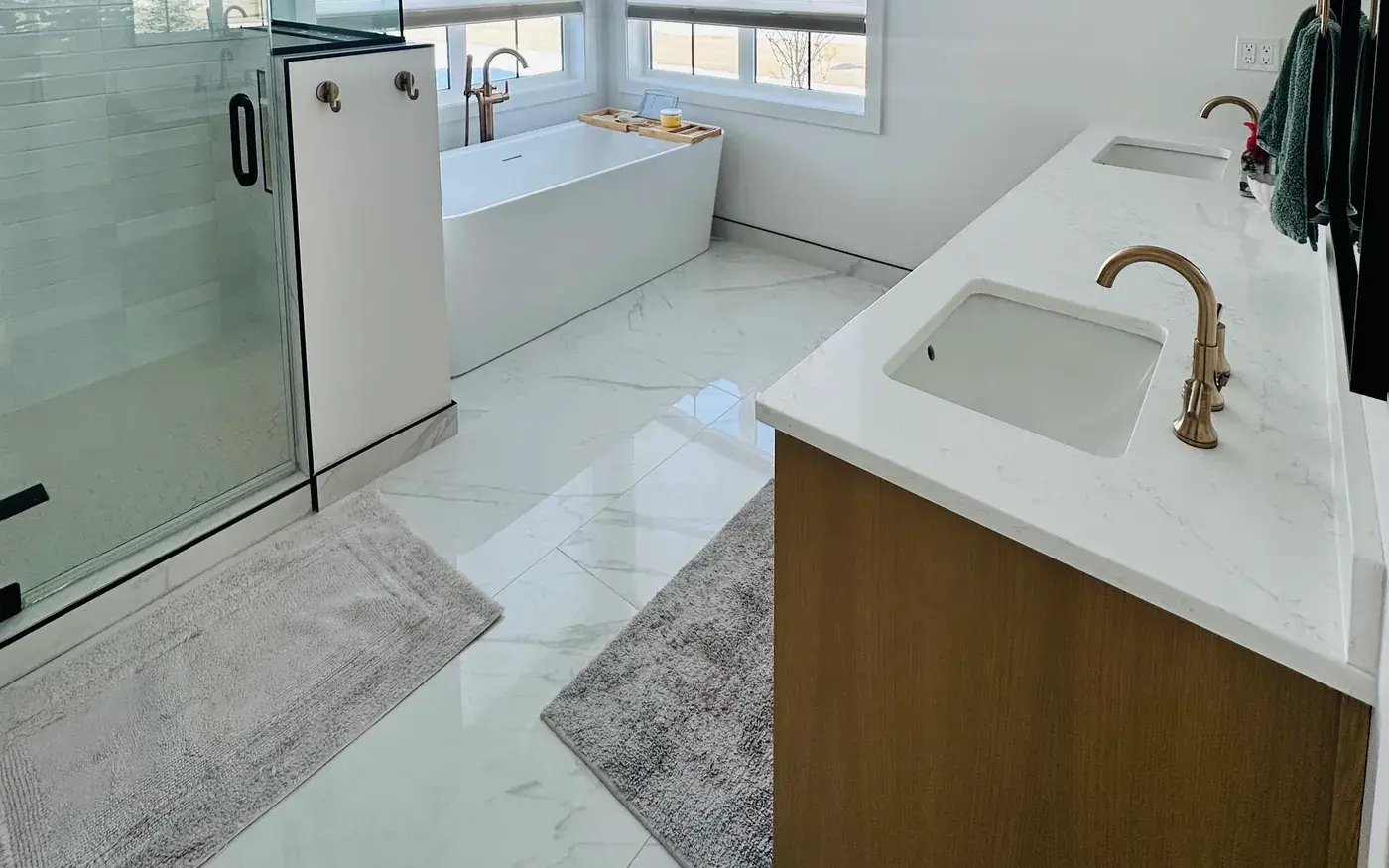Spotless, freshly deep-cleaned modern bathroom in Grande Prairie